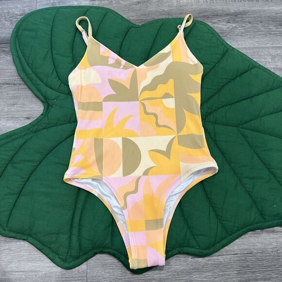 Quiksilver Womens XS Classic One Piece Swimsuit - Picture 1 of 6